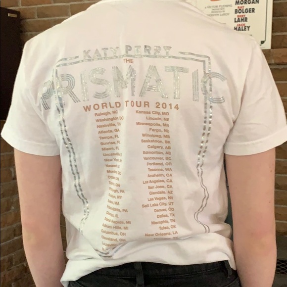 📌 Katy Perry Prismatic World Tour 2014 T-shirt - Picture 4 of 4